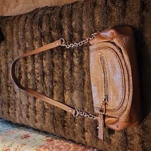 B. MAKOWSKY GENUINE LEATHER CROSSBODY HANDBAG
